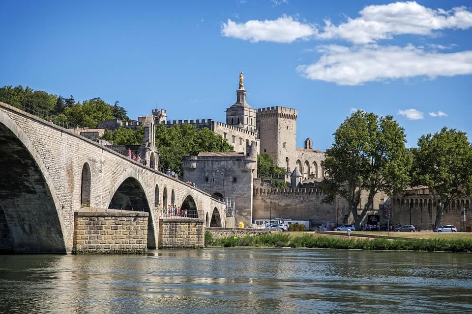 Séminaires dans le Sud de la France : dans les terres ou en bord de mer ?